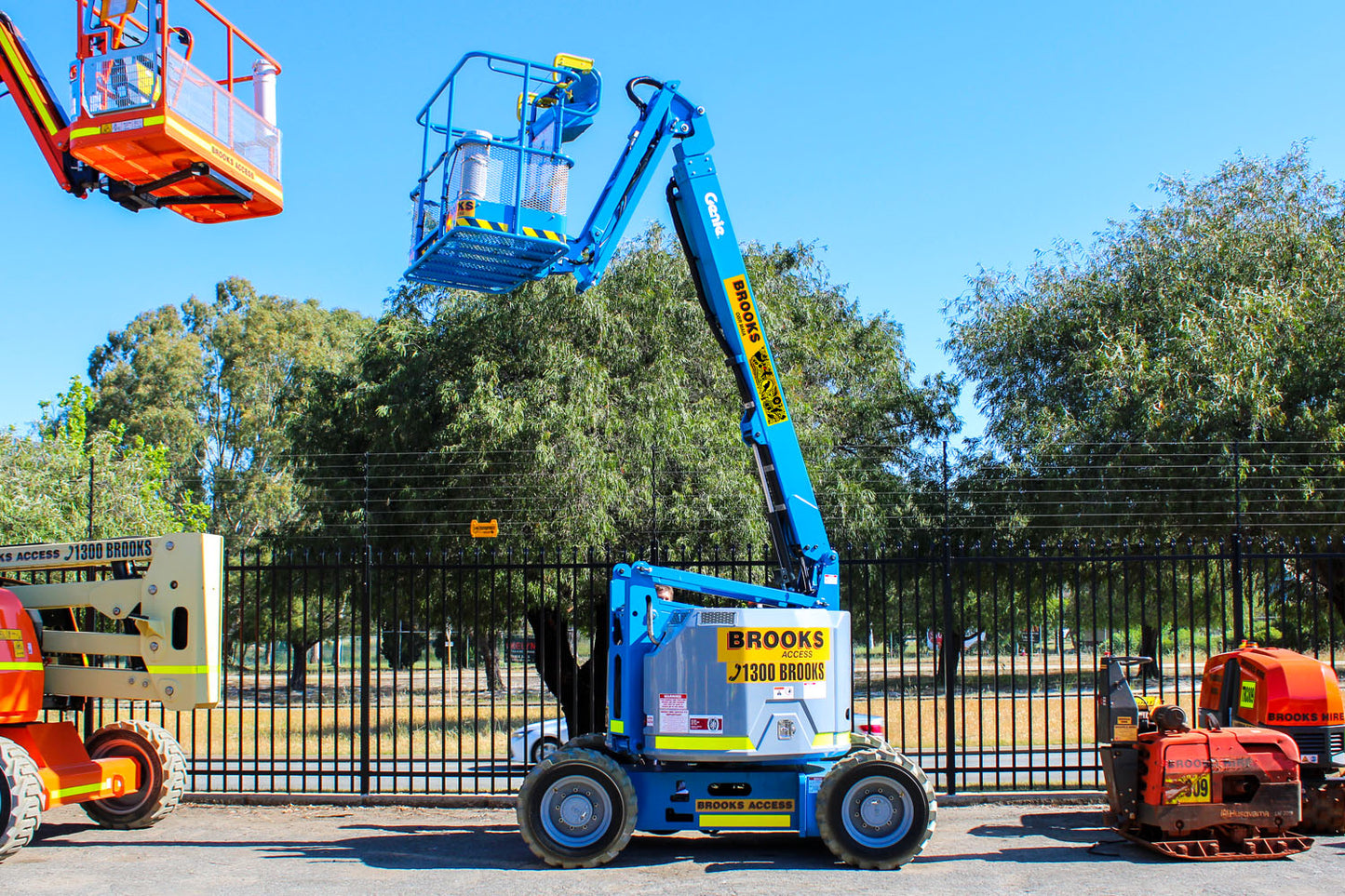 34ft Articulated Boom Lift for Hire