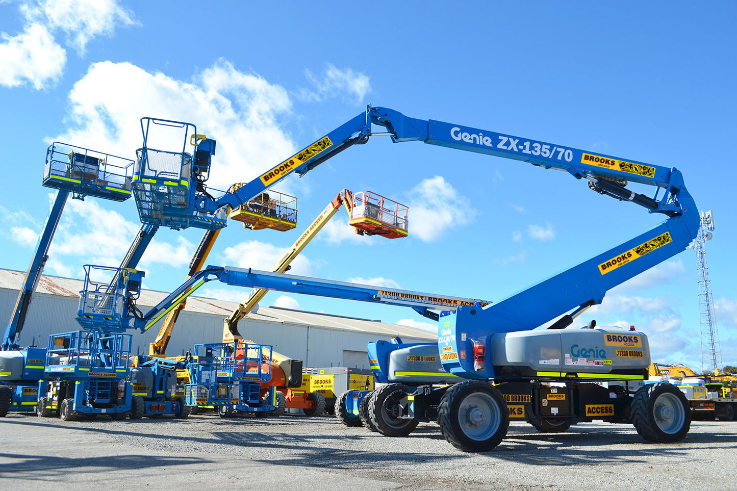 135ft Articulated Boom Lift For Hire