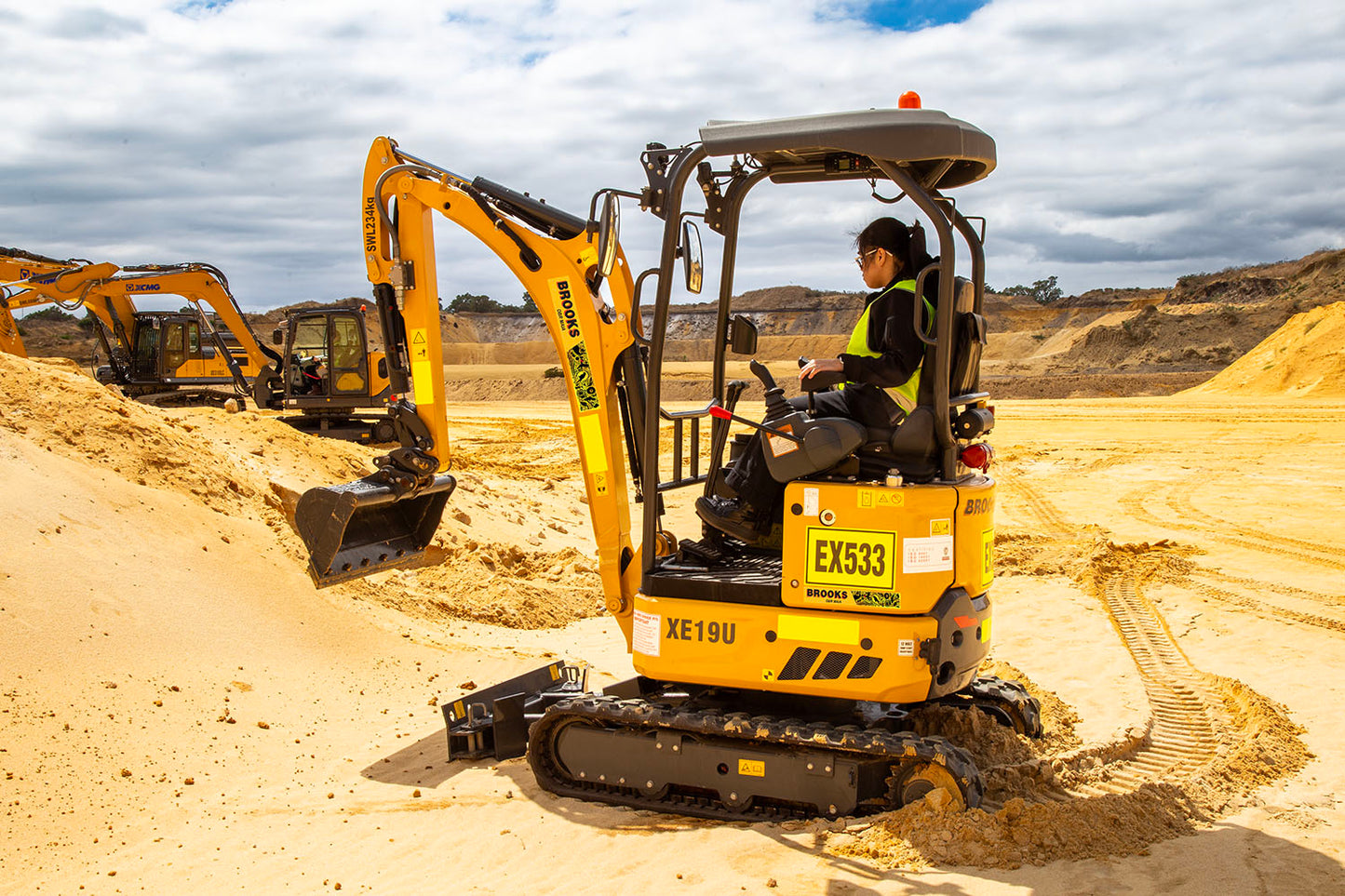 1t - 3t Excavators For Hire