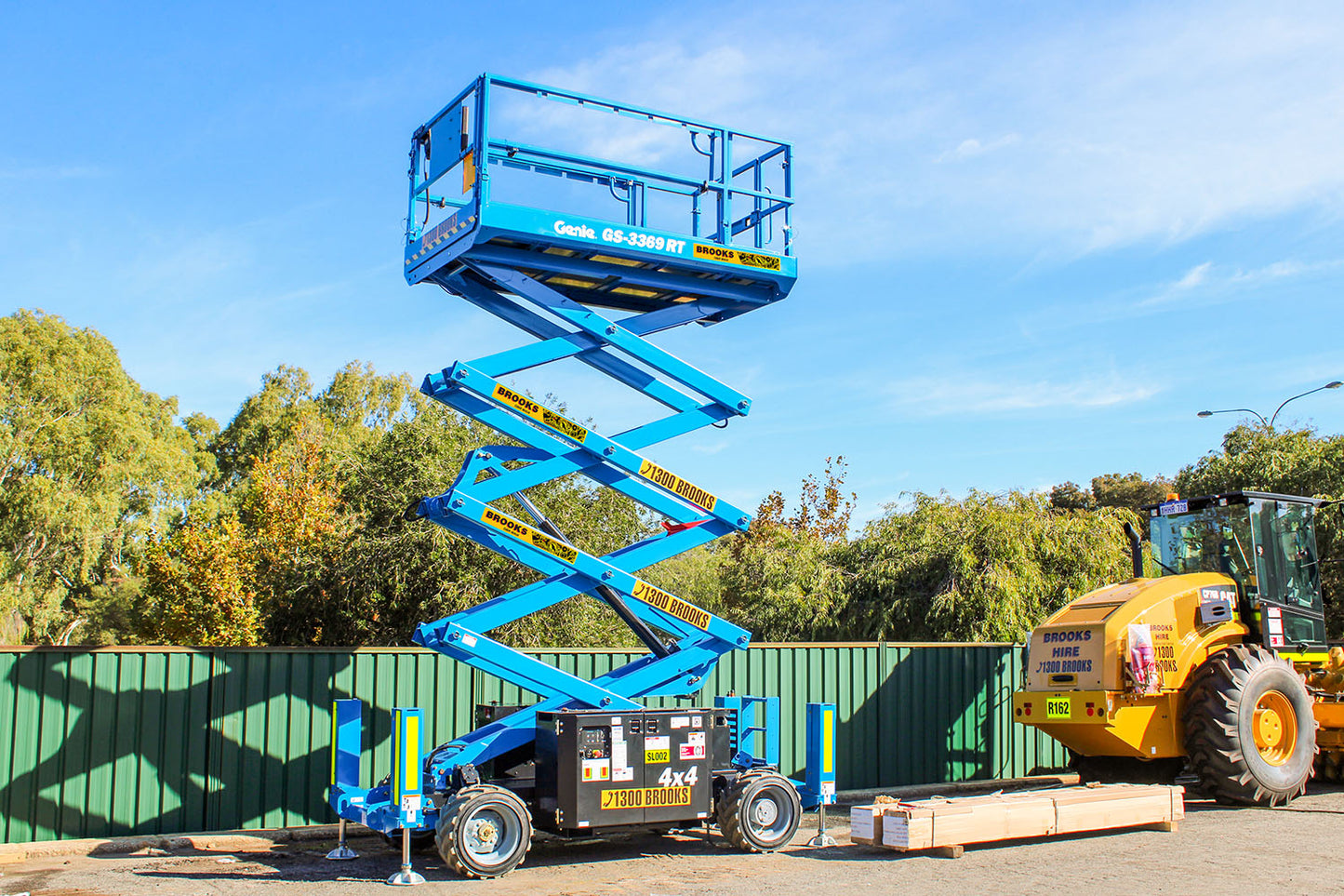 30ft - 39ft Scissor Lifts For Hire