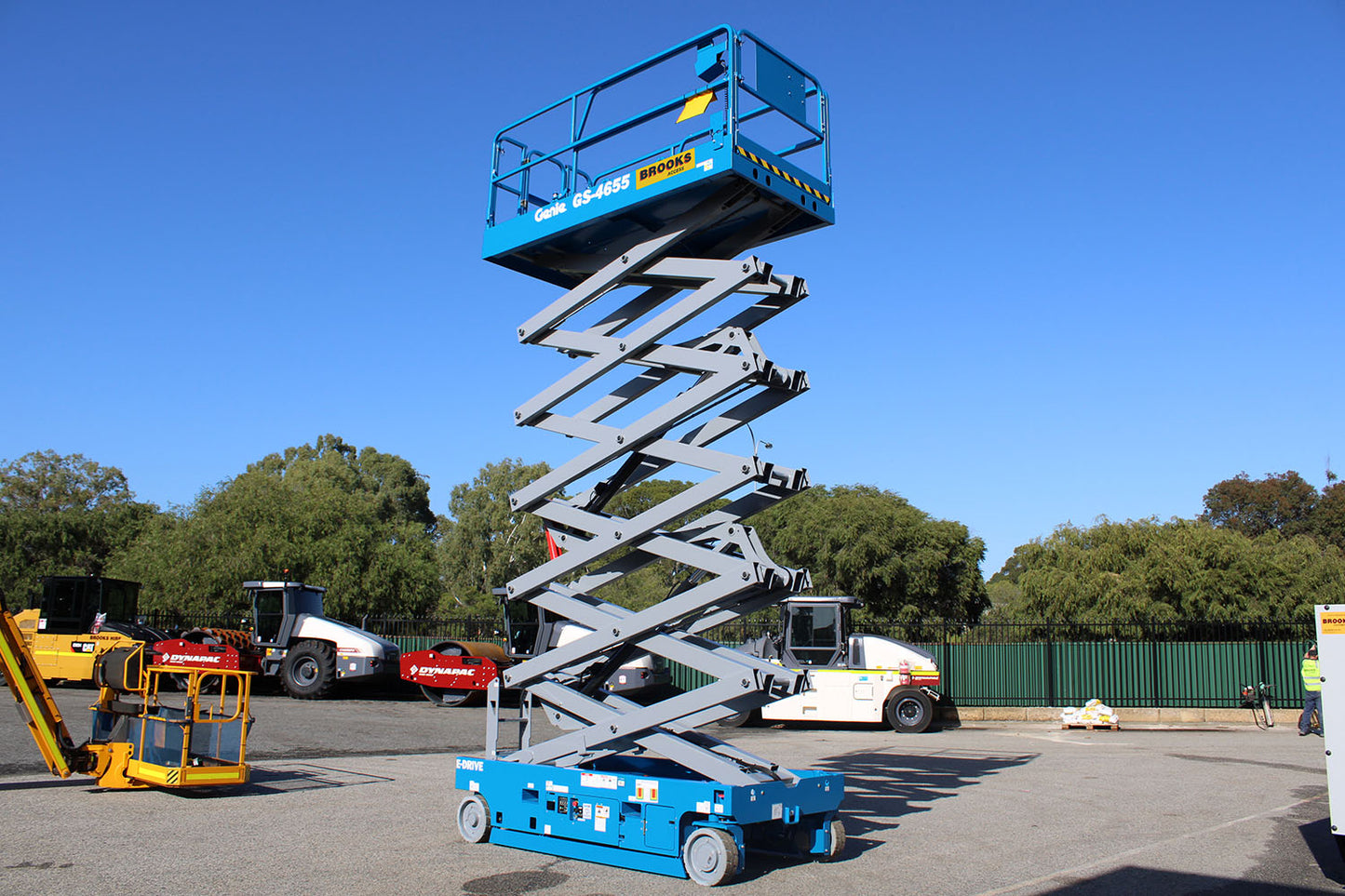 40ft - 49ft Scissor Lifts For Hire
